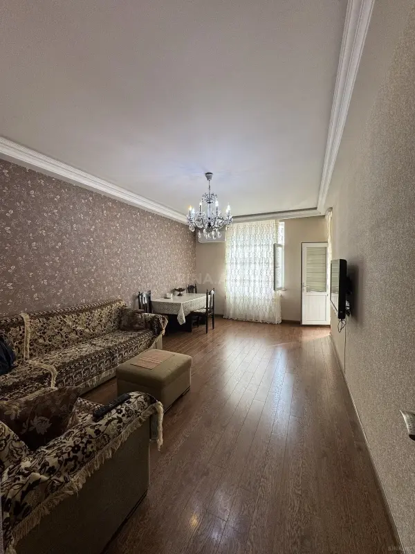 Satılır 2 otaqlı mənzil 62 m²