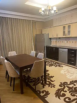 Kirayə verilir 3 otaqlı mənzil 147 m² — Bakı, Xətai 3 otaq 147.00 m²