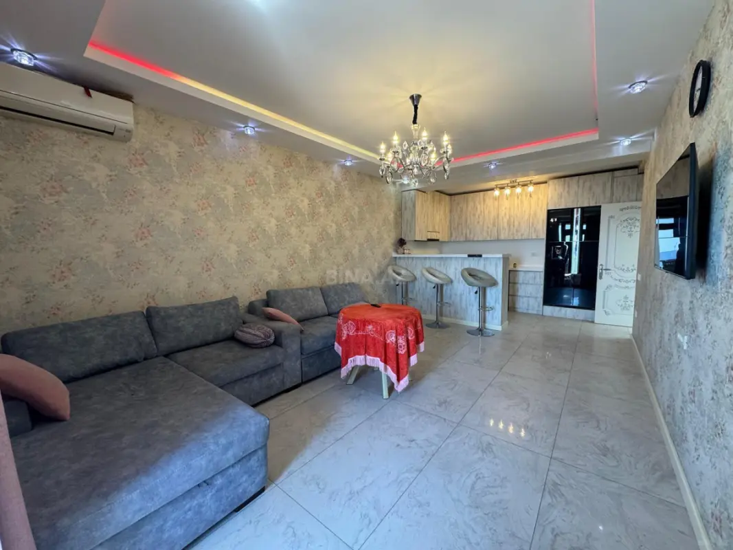 Kirayə verilir 3 otaqlı mənzil 95 m²