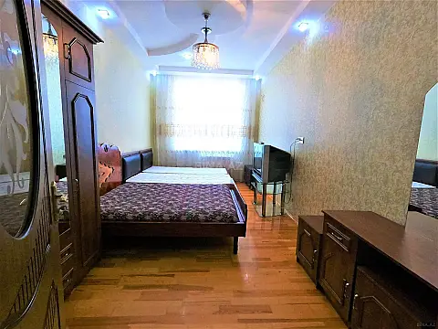 Kirayə verilir 3 otaqlı mənzil 120 m² — Bakı, Nizami 3 otaq 120.00 m²