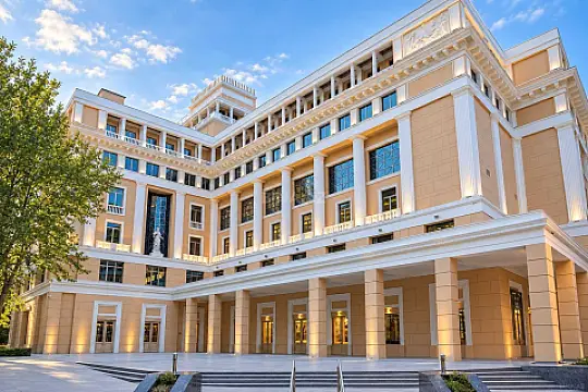 Satılır 3 otaqlı mənzil 100 m² — Bakı, Sahil qəs. 3 otaq 100.00 m²