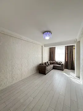 Satılır 2 otaqlı mənzil 67 m² — Bakı, Həzi Aslanov qəs. 2 otaq 67.00 m²