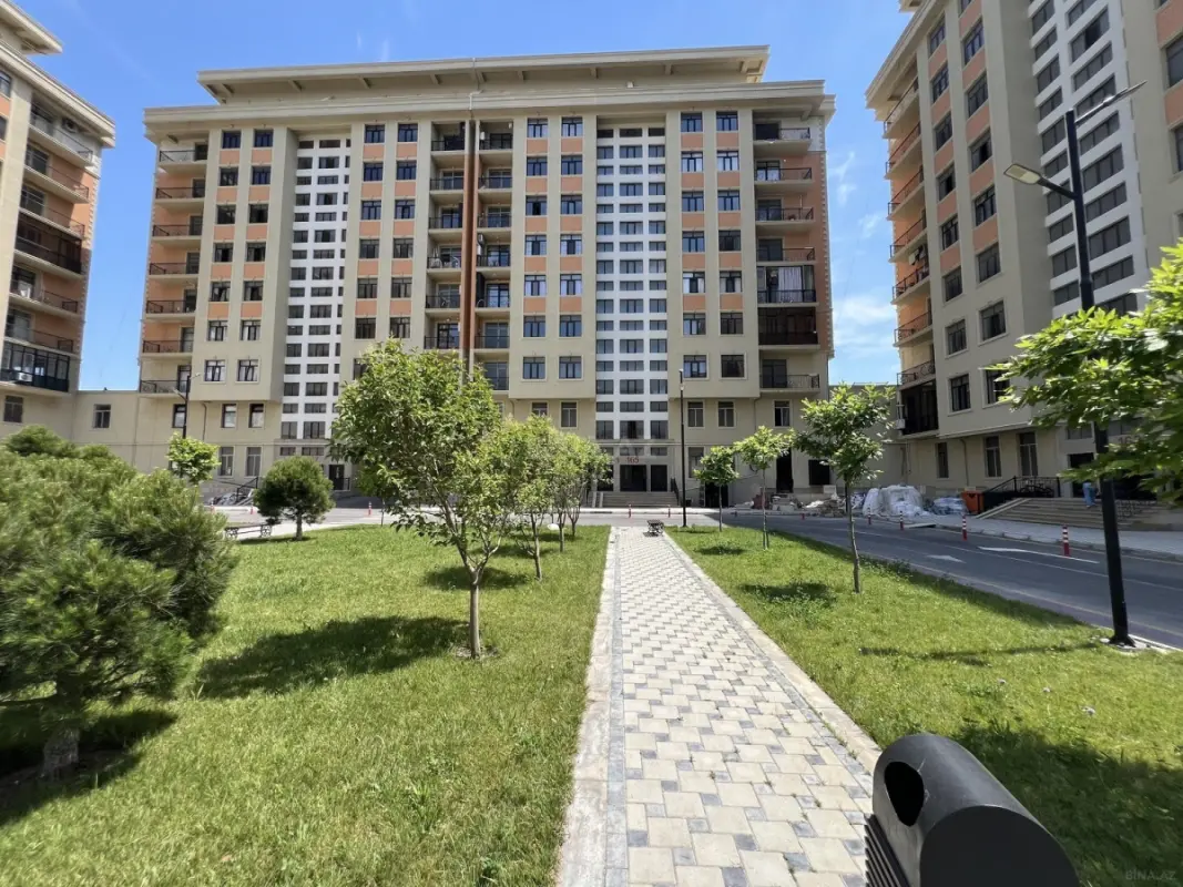 Satılır 3 otaqlı mənzil 98.5 m²
