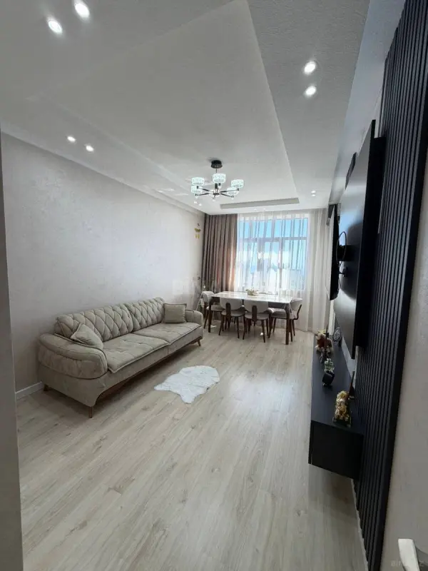 Satılır 3 otaqlı mənzil 86 m²