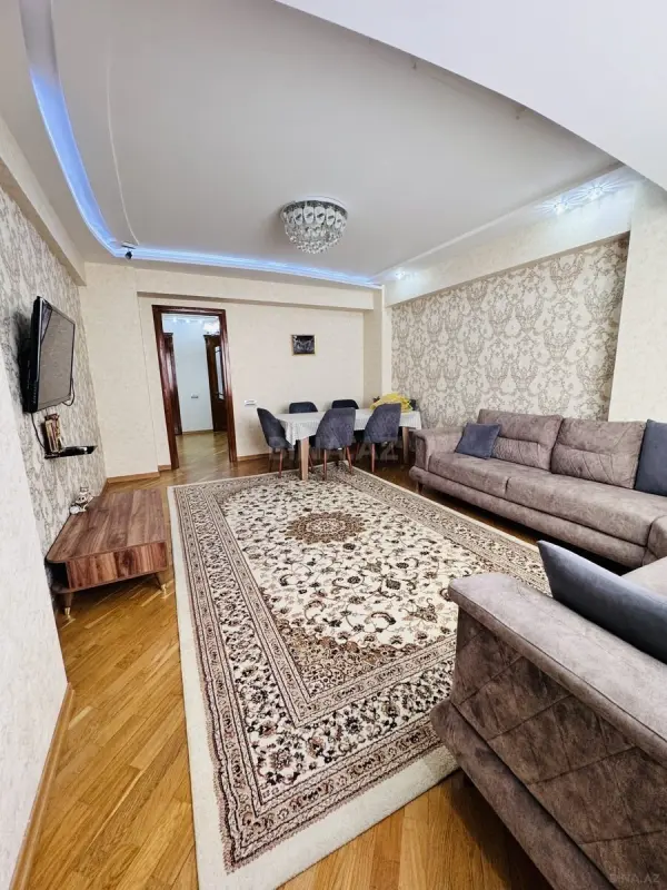 Kirayə verilir 3 otaqlı mənzil 117 m²