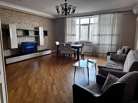 Kirayə verilir 3 otaqlı mənzil 160 m² — Bakı 3 otaq 160.00 m²