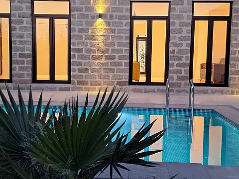 Kirayə verilir 6 otaqlı həyət evi 220 m² — Bakı 6 otaq 220.00 m²