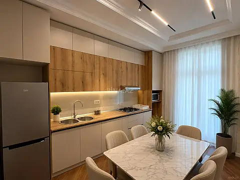 Kirayə verilir 3 otaqlı mənzil 114 m² — Bakı 3 otaq 114.00 m²