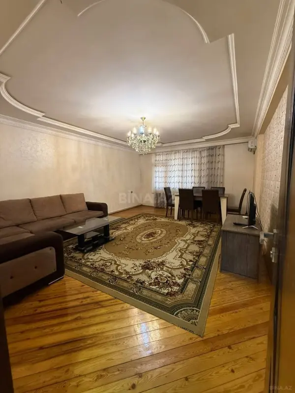 Kirayə verilir 2 otaqlı mənzil 78 m²