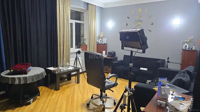 Kirayə verilir obyekt 250 m² — Bakı 250.00 m²