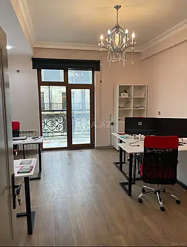 Kirayə verilir 2 otaqlı ofis 75 m² — Bakı 2 otaq 75.00 m²