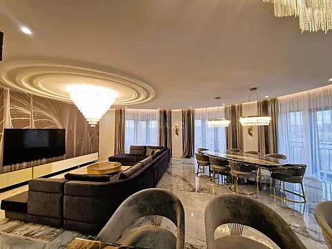 Satılır 4 otaqlı mənzil 220 m² — Bakı 4 otaq 220.00 m²