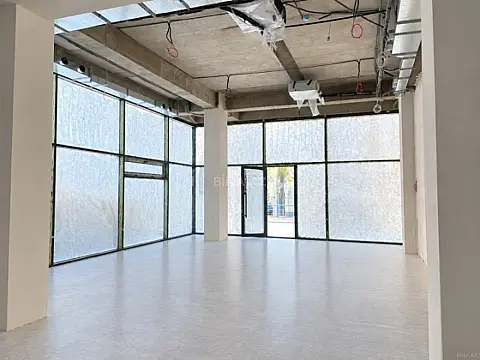 Kirayə verilir obyekt 165 m² — Bakı 165.00 m²