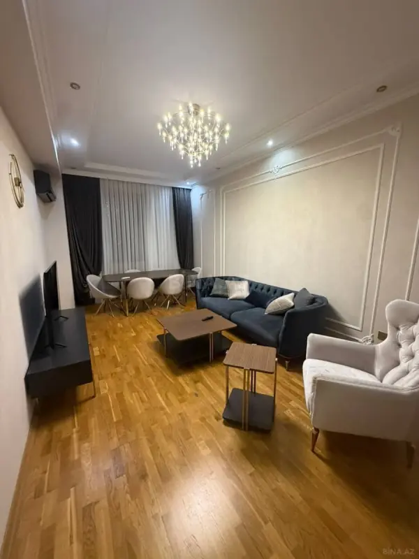 Kirayə verilir 2 otaqlı mənzil 75 m²