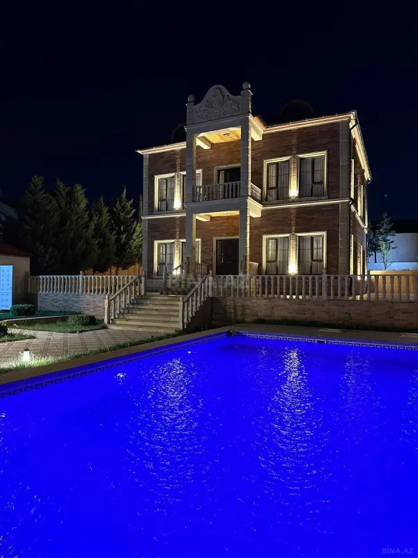 Satılır 6 otaqlı həyət evi 250 m²