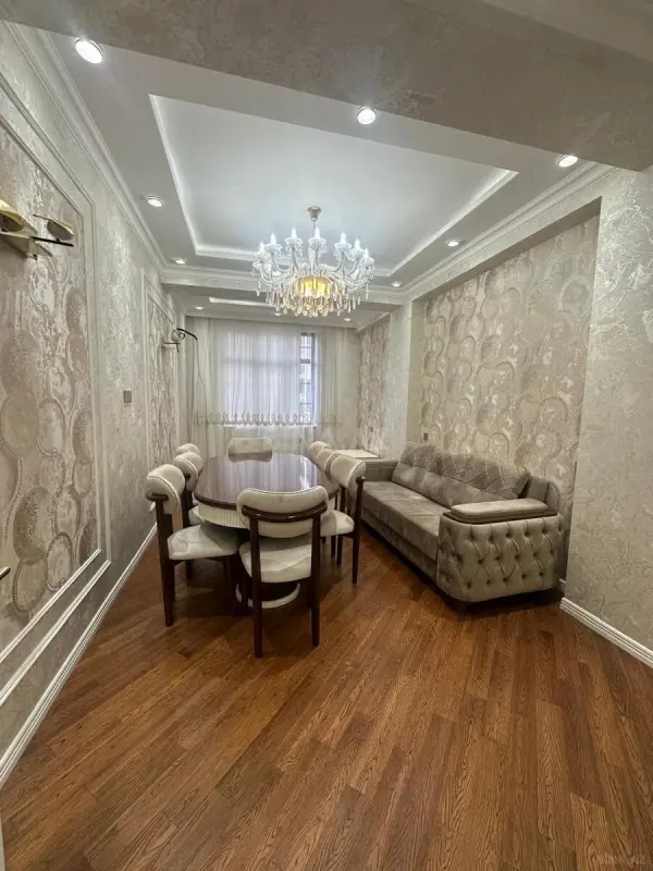 Satılır 3 otaqlı mənzil 115 m²