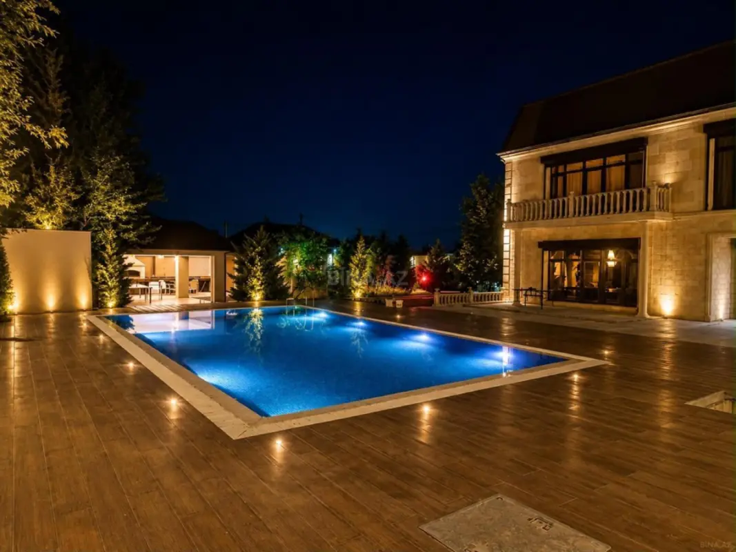 Satılır 6 otaqlı həyət evi 250 m²