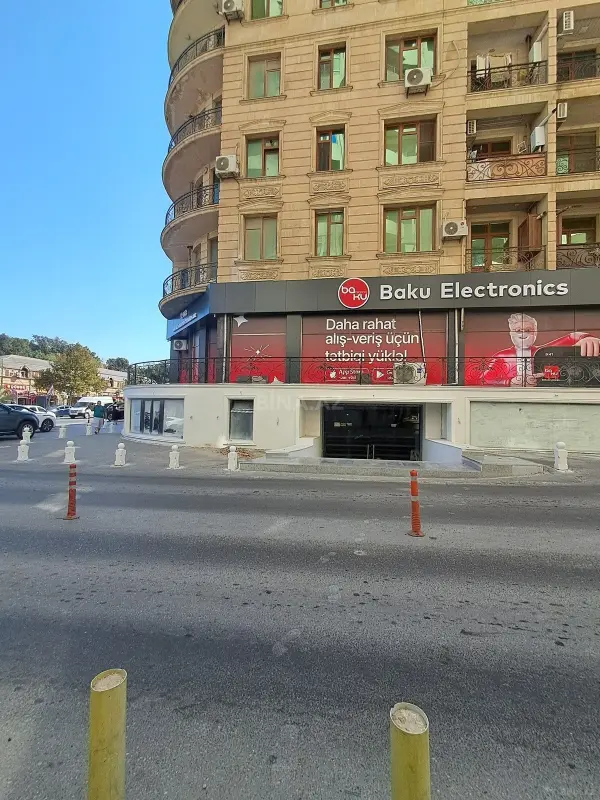Satılır obyekt 192 m²