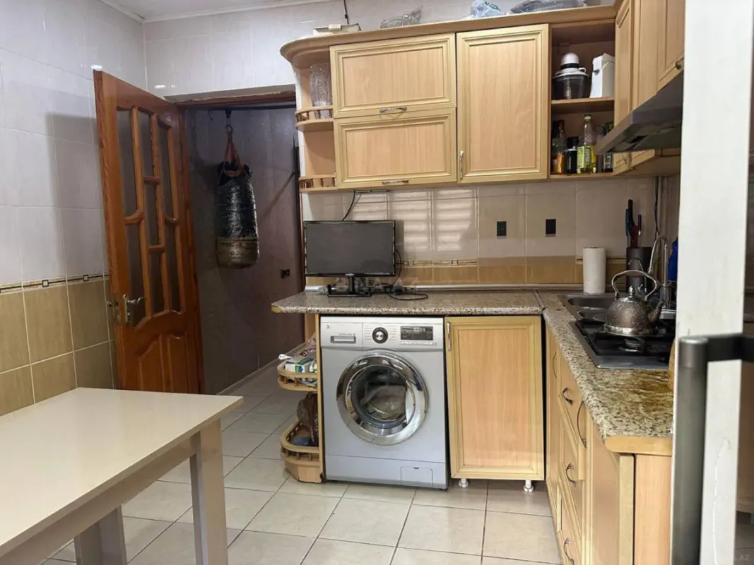 Kirayə verilir 4 otaqlı mənzil 120 m²