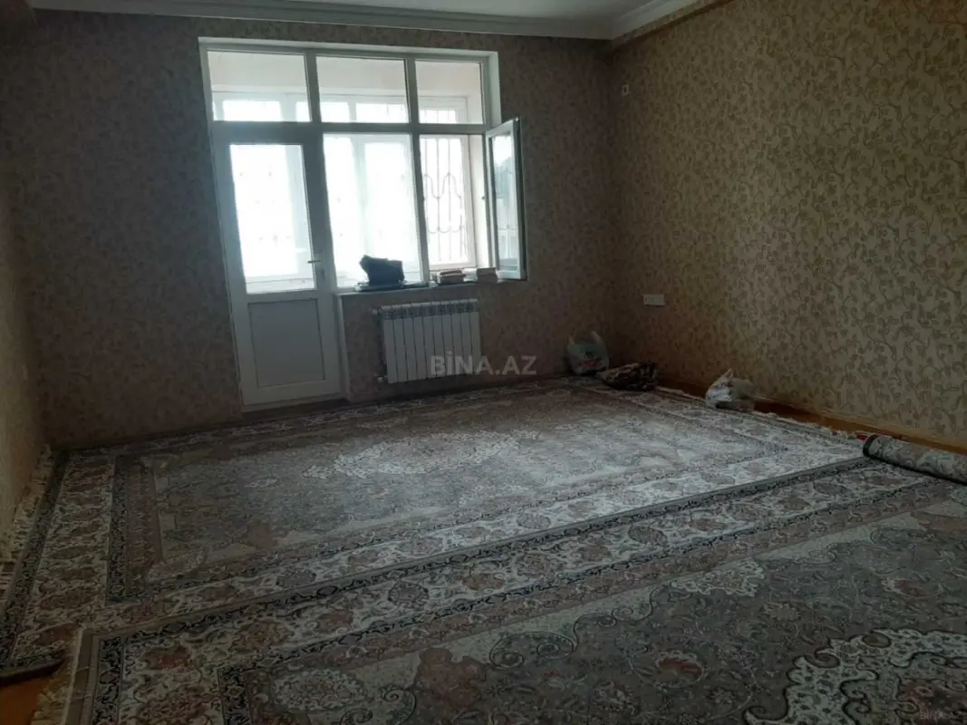 Kirayə verilir 3 otaqlı mənzil 140 m²