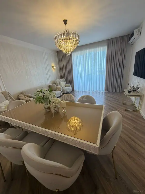 Kirayə verilir 4 otaqlı mənzil 160 m²