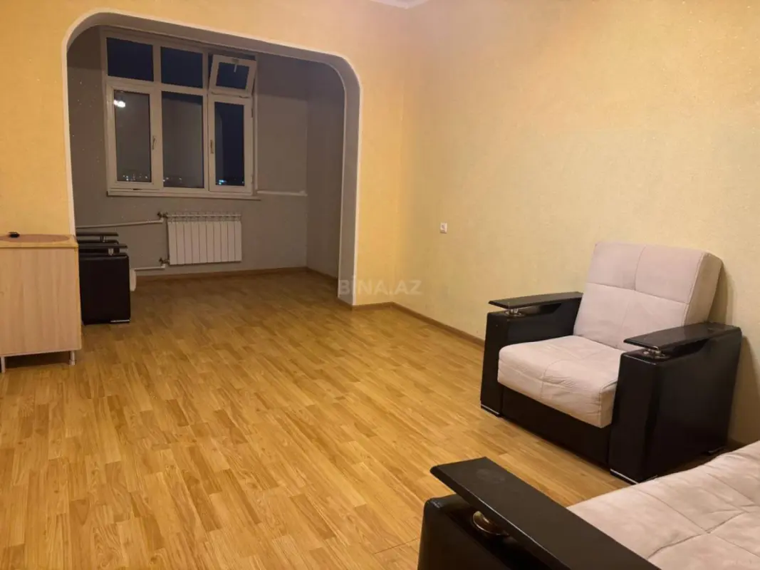 Kirayə verilir 2 otaqlı mənzil 75 m²