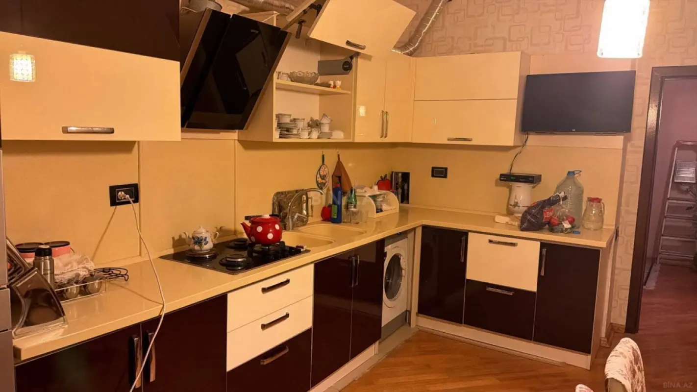 Kirayə verilir 3 otaqlı mənzil 100 m²
