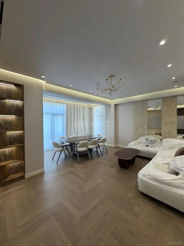 Kirayə verilir 3 otaqlı mənzil 166 m²