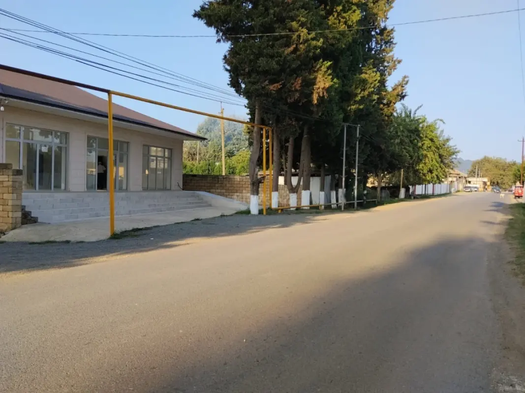 Kirayə verilir obyekt 160 m²