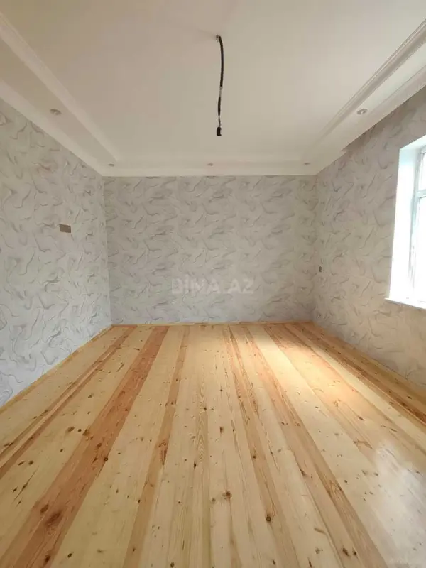 Satılır 4 otaqlı həyət evi 105 m²
