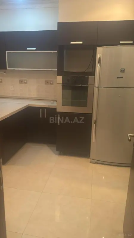 Kirayə verilir 3 otaqlı mənzil 120 m²