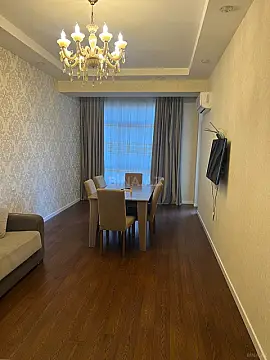 Kirayə verilir 2 otaqlı mənzil 75 m² — Bakı, 8-ci mikrorayon 2 otaq 75.00 m²