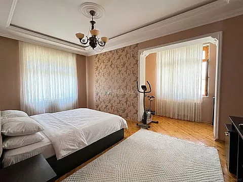 Kirayə verilir 4 otaqlı mənzil 120 m² — Bakı, İnşaatçılar 4 otaq 120.00 m²