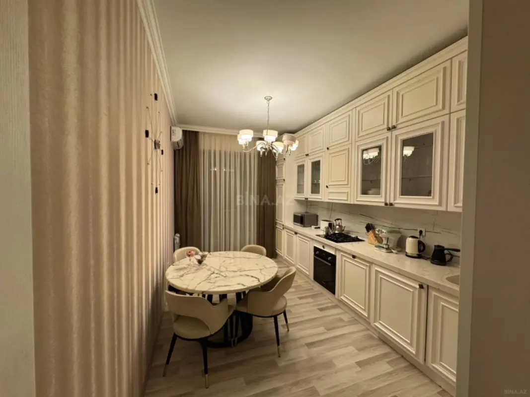 Kirayə verilir 3 otaqlı mənzil 110 m²