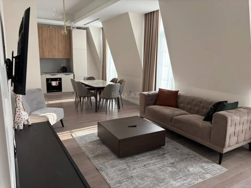 Kirayə verilir 3 otaqlı mənzil 108 m²