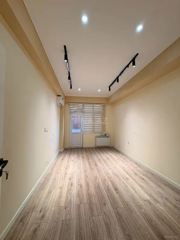 Satılır 3 otaqlı mənzil 112 m²