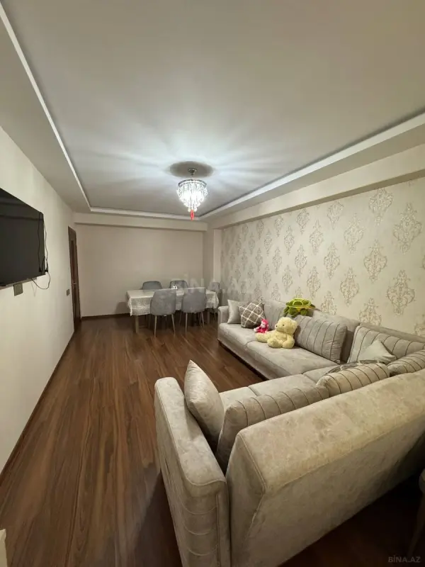 Satılır 3 otaqlı mənzil 130 m²