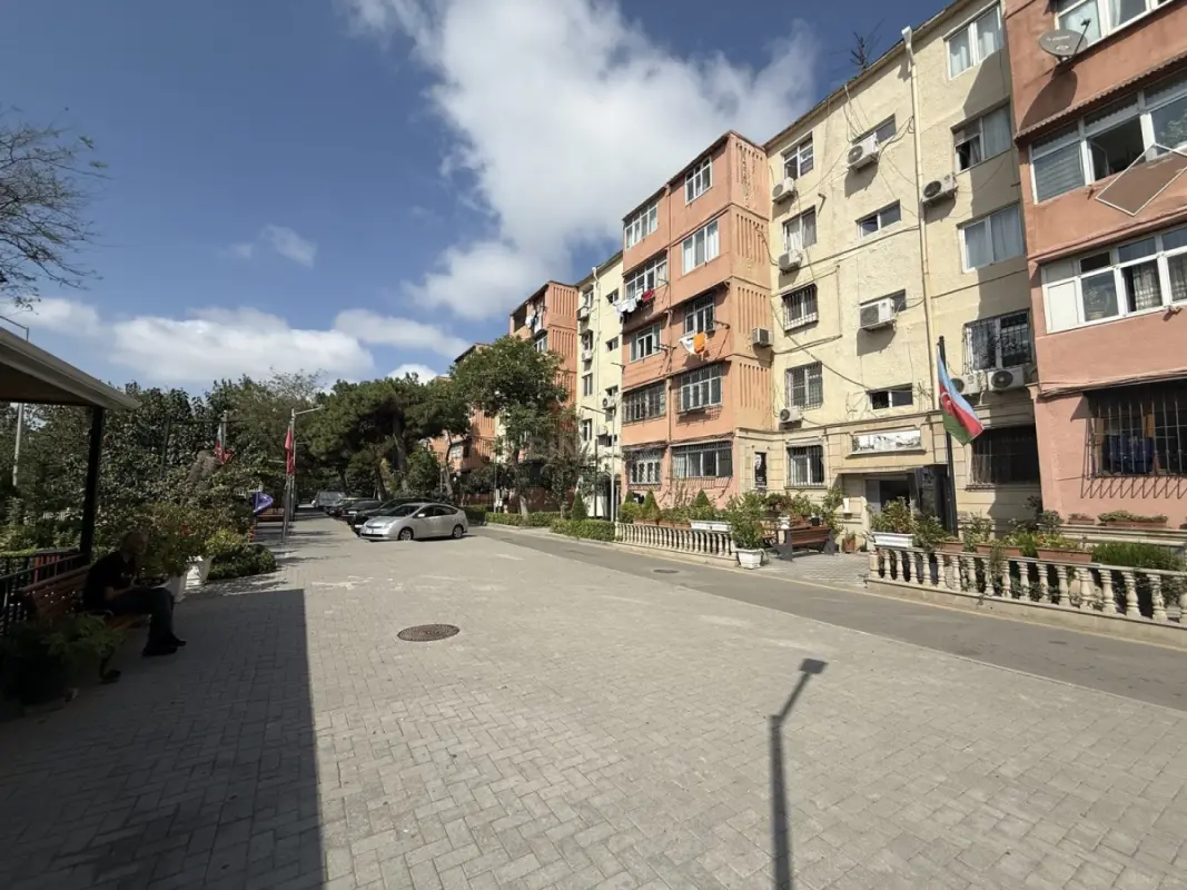 Satılır 3 otaqlı mənzil 70 m²