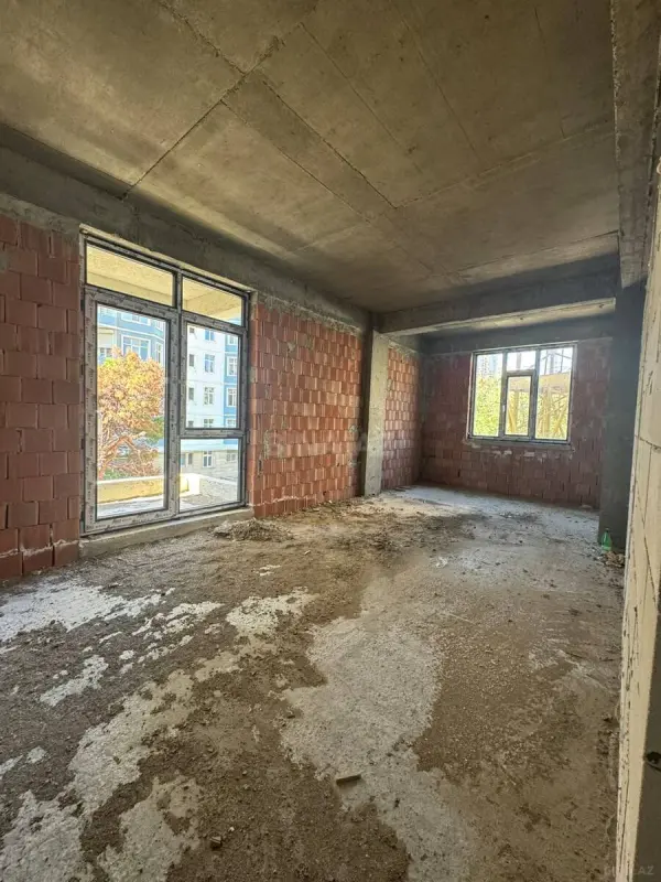 Satılır 1 otaqlı mənzil 52.5 m²