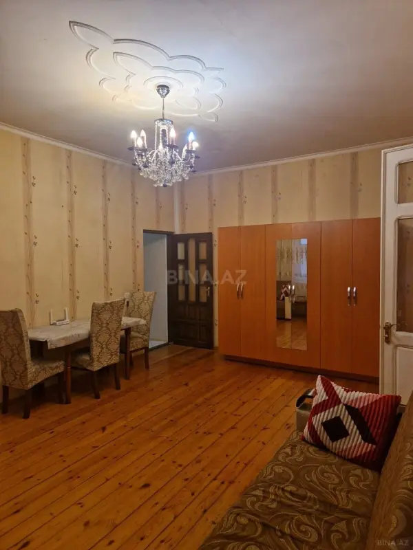 Kirayə verilir 2 otaqlı mənzil 65 m²