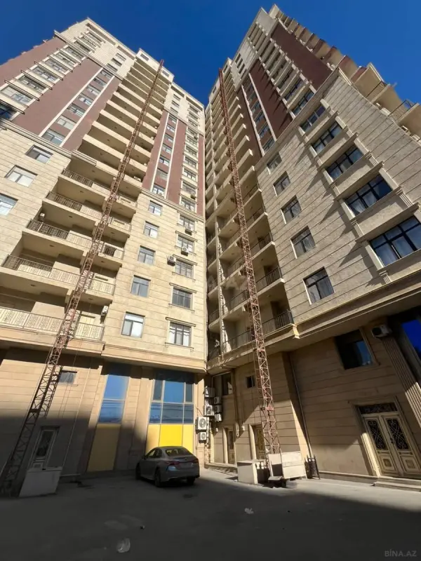 Satılır 3 otaqlı mənzil 105 m²
