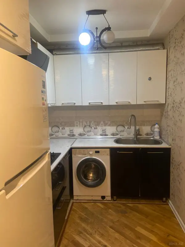 Kirayə verilir 2 otaqlı mənzil 70 m²