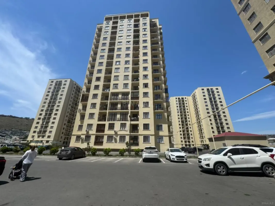 Satılır 3 otaqlı mənzil 129.4 m²