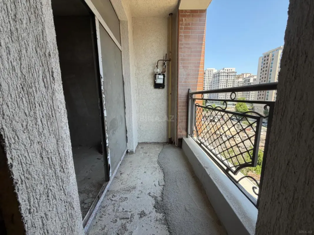Satılır 2 otaqlı mənzil 76 m²