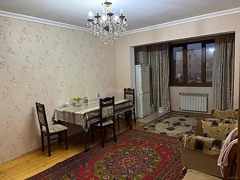 Satılır 4 otaqlı mənzil 80 m² — Bakı, Bakıxanov 4 otaq 80.00 m²