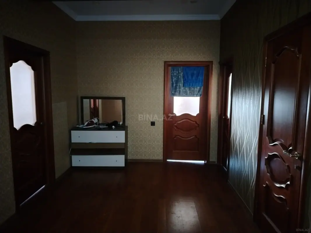 Kirayə verilir 2 otaqlı mənzil 68 m²