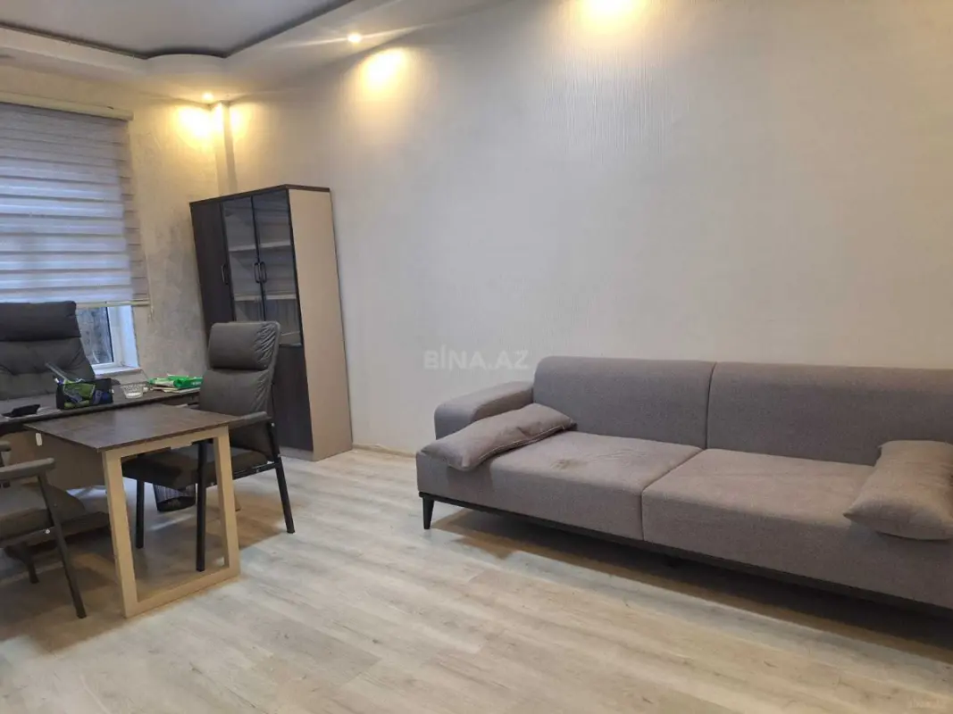Kirayə verilir 3 otaqlı ofis 80 m²