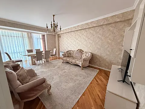 Kirayə verilir 3 otaqlı mənzil 100 m² — Bakı, Nizami 3 otaq 100.00 m²