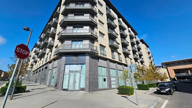 Kirayə verilir obyekt 448 m² — Bakı 448.00 m²