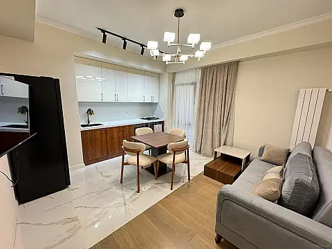 Kirayə verilir 4 otaqlı mənzil 100 m² — Bakı 4 otaq 100.00 m²